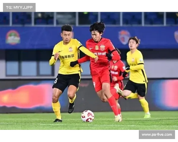 海港新星锋霸崭露头角 两年前已与蒯纪闻齐名小锋霸引关注 海港新星锋霸崭露头角 两年前已与蒯纪闻齐名小锋霸引关注