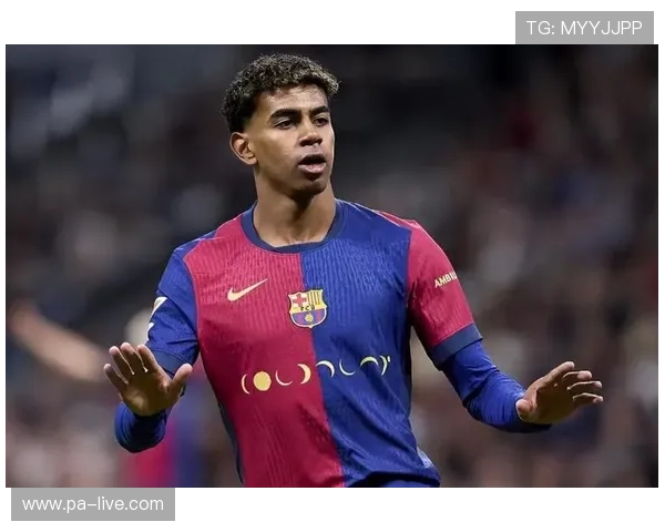 西甲金靴竞争白热化莱万领跑姆巴佩紧追上演射手巅峰对决激战正酣