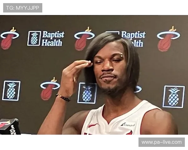 巴特勒携美女牌手亮相赌城休赛期狂欢35岁签下一点一亿成赢家